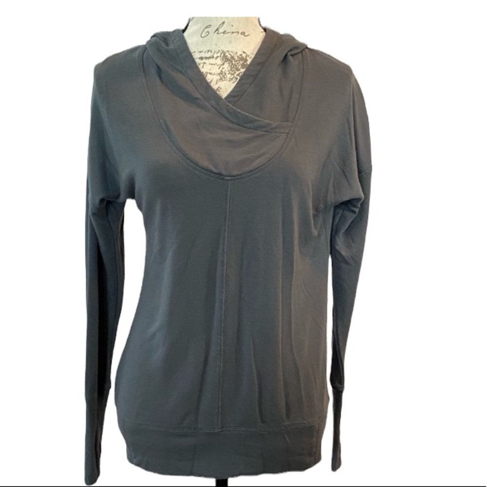 Lucy & Laurel Hoodie Lightweight Gray Long Sleeve‎